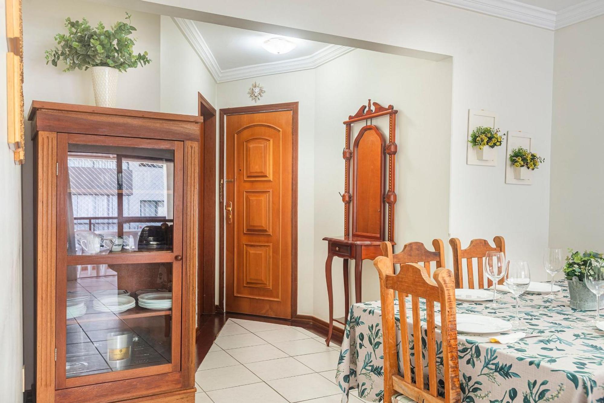 Casa de férias Gdgt181 - Localizacao Perfeita! 3q+3wc+2 Vagas