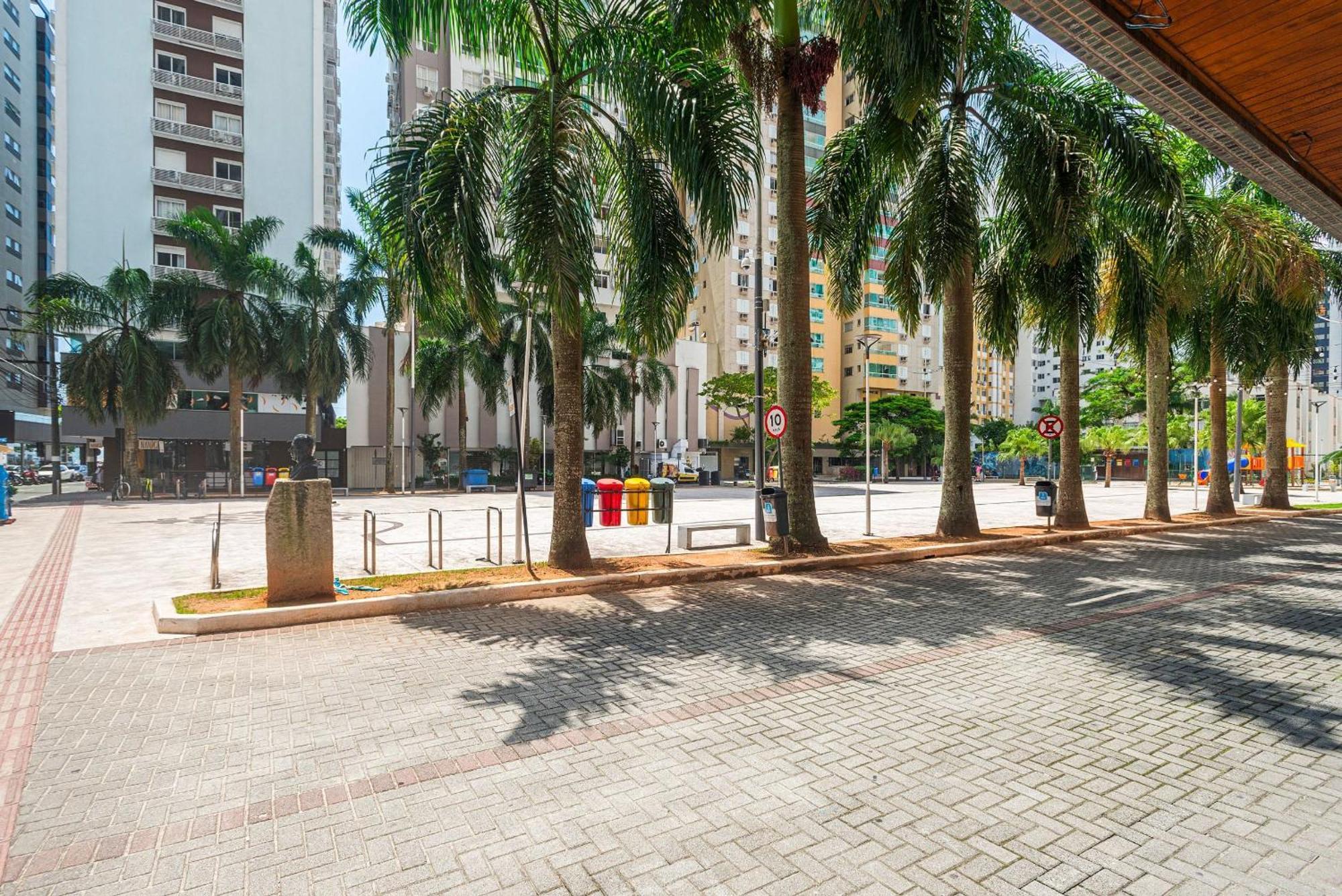 Casa de férias Gdgt181 - Localizacao Perfeita! 3q+3wc+2 Vagas *
