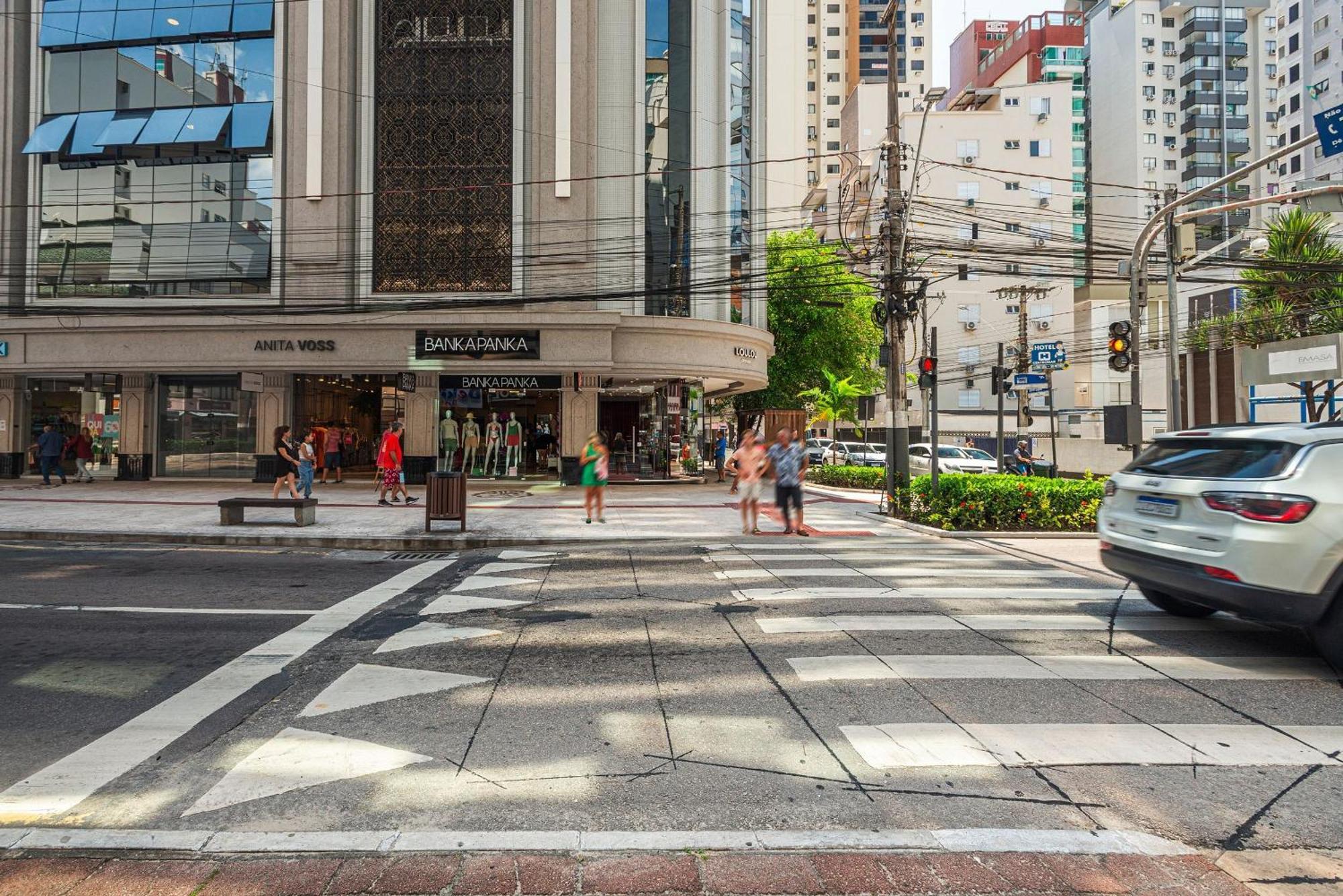 Casa de férias Gdgt181 - Localizacao Perfeita! 3q+3wc+2 Vagas